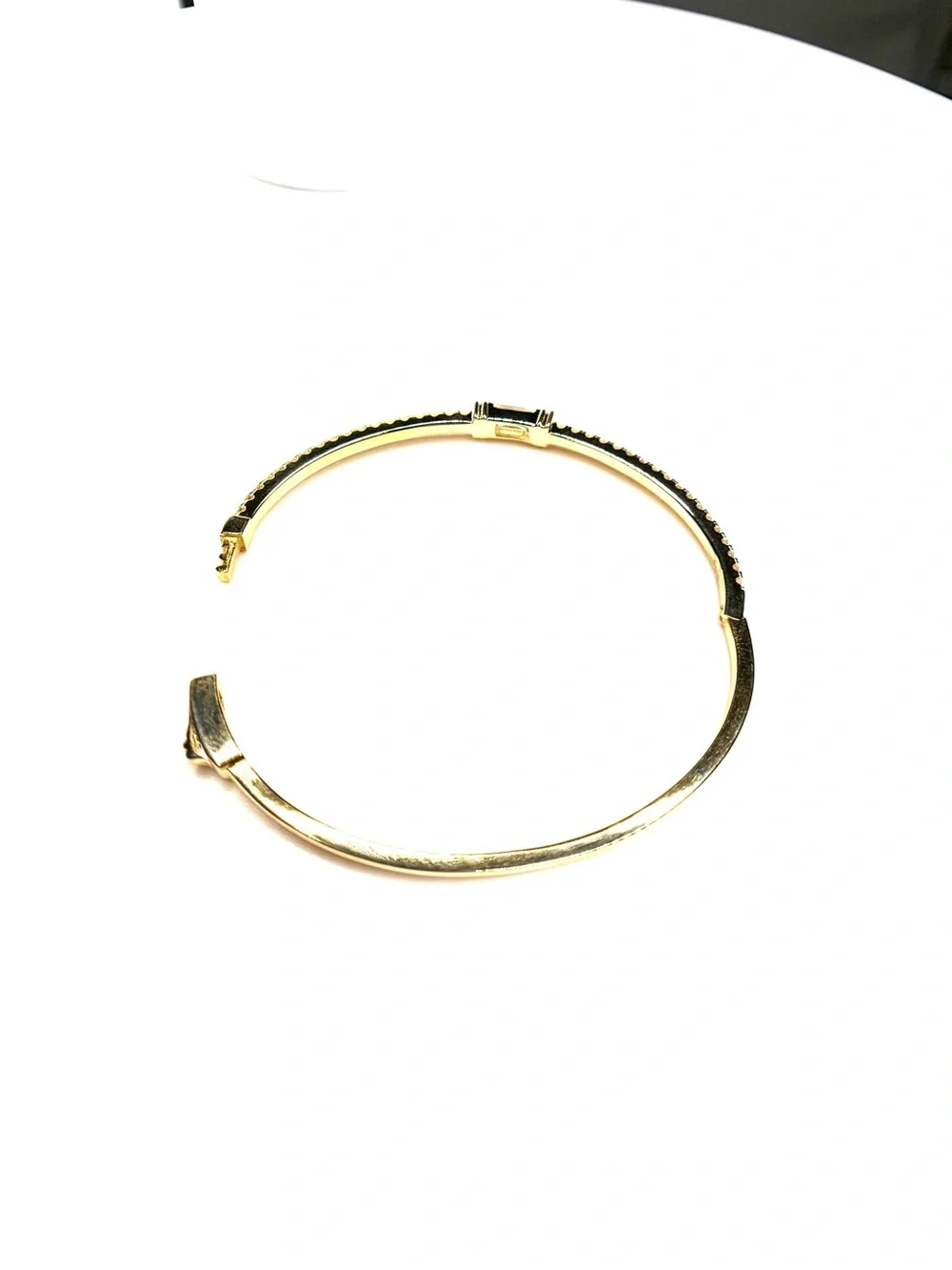 18K Gold w/ Simulated Stones Bangle with Emerald-Cut Center Stone (video)